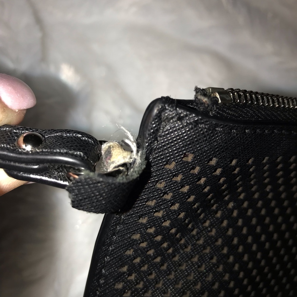 Michael Kors Black cut out clutch - Picture 5 of 7